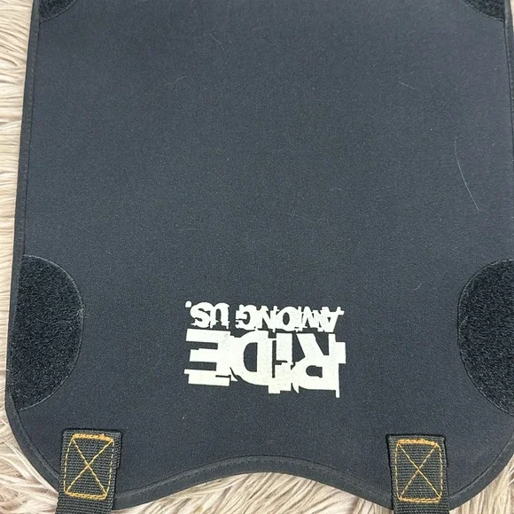 Icon Riding Backpack - Picture 3 of 4